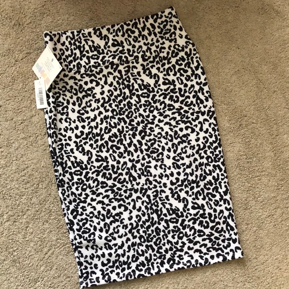 Lularoe Cassie small